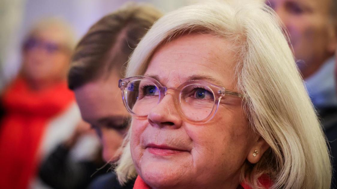 Catherine Vautrin ne part pas seule à Paris…