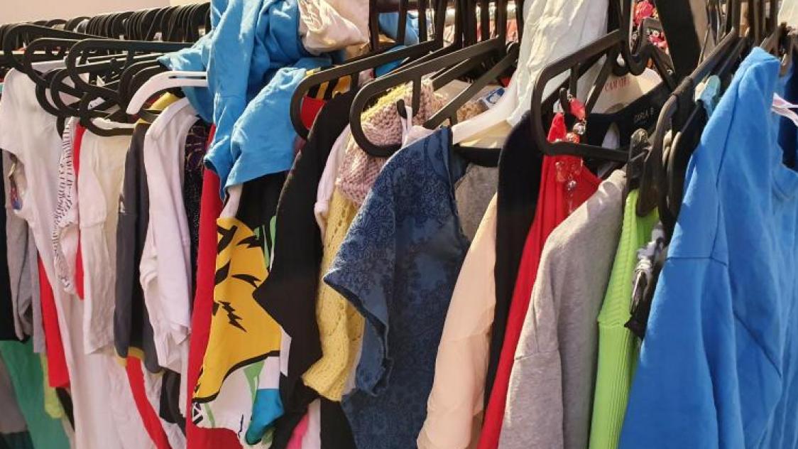 Nouvelle vente de vetements vintage a Saint Julien les Villas