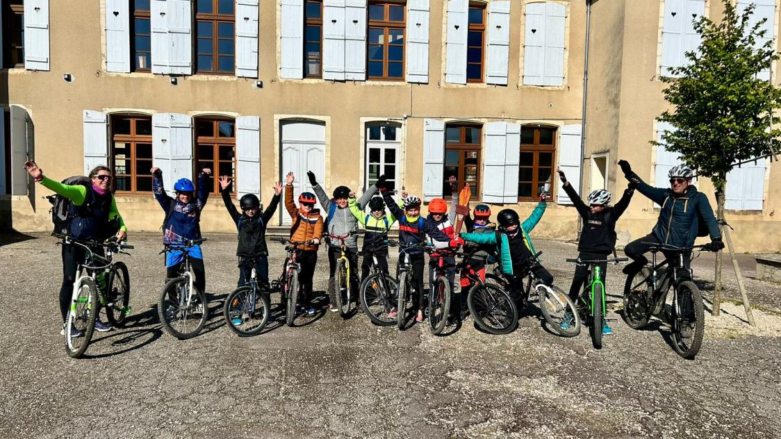 Un road trip a velo pour les vacances a la MJC de Chaource