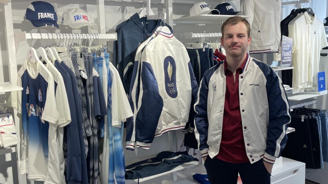 Paris 2024 les tenues du Coq Sportif pour les Jeux olympiques connaissent un vrai succes