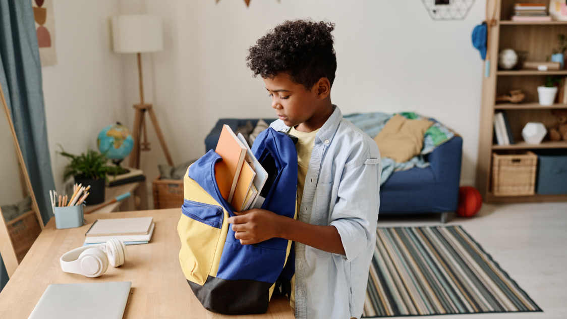 Rentree 2024 les fournitures scolaires a avoir absolument dans son cartable