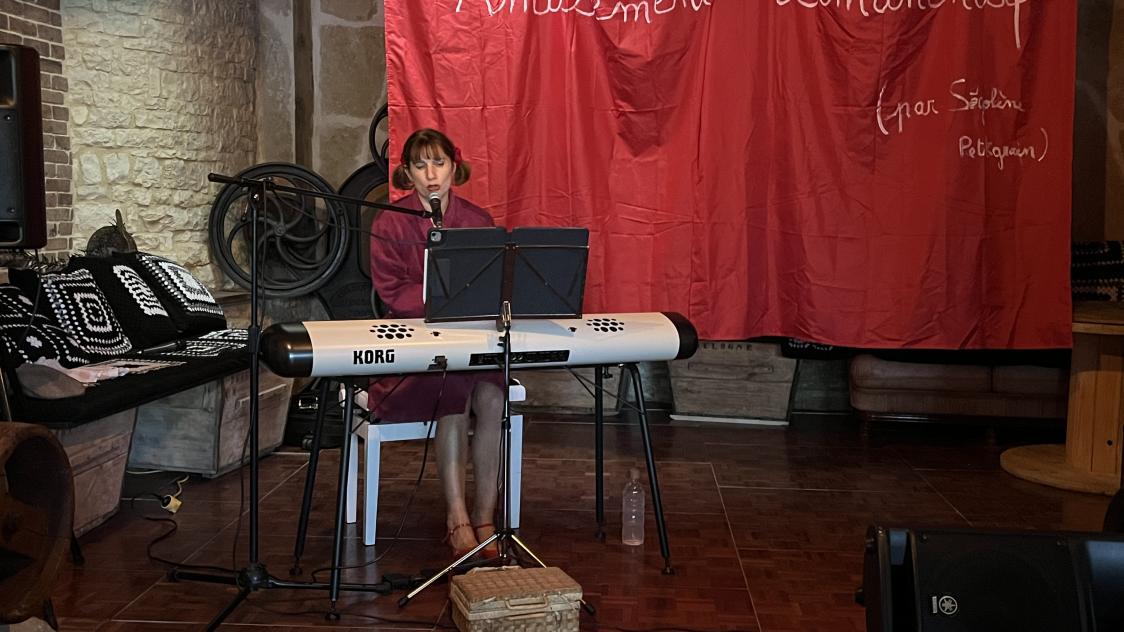 Fantaisie humour et chant a l honneur pour ce premier concert bucolique a La Forge de Bragelogne Beauvoir