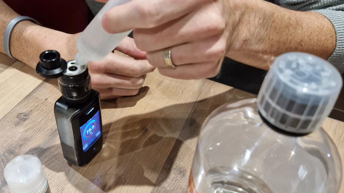 elfbar nachfüll pod läuft aus Cigarette électronique : une taxe qui pourrait faire flamber les prix