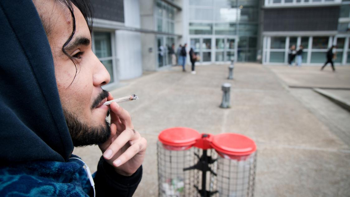 elfbar nachfüll pod läuft aus Clearomiseur cigarette électronique main image 0