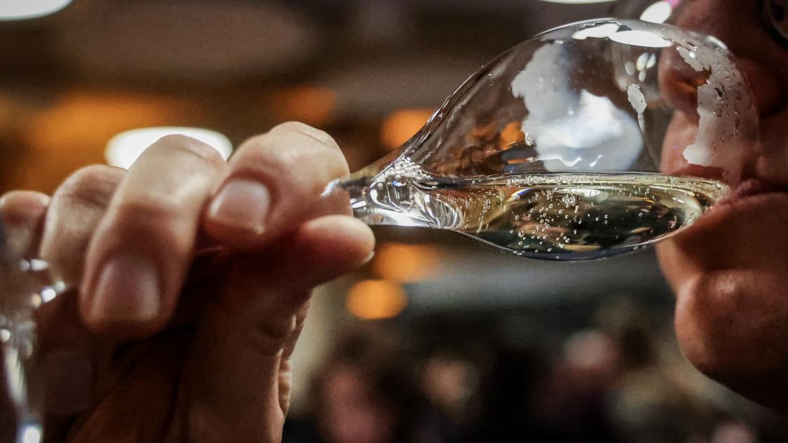 elfbar nachfüll pod läuft aus De l'alcool reste de l'alcool » : un addictologue d'Épernay évoque la  consommation pendant les fêtes et le Dry January