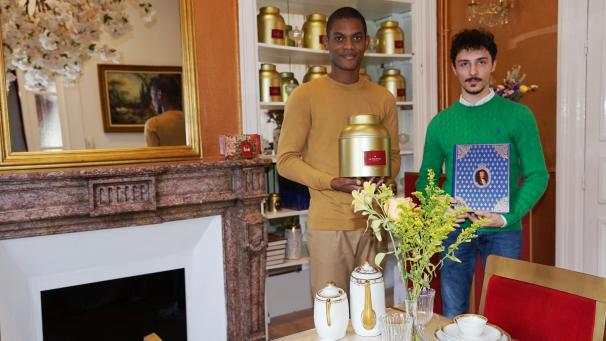 Théo et Victor ont ouvert leur salon de thé le 28 décembre.