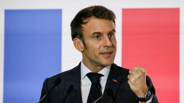 Emmanuel Macron n’a que peu de choix pour enfin faire passer sa réforme des retraites, qu’il juge essentiel.