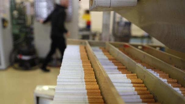 Depuis 2022, le paquet de cigarettes vendu en Corse doit valoir au moins 80% de celui dans l’Hexagone.AFP