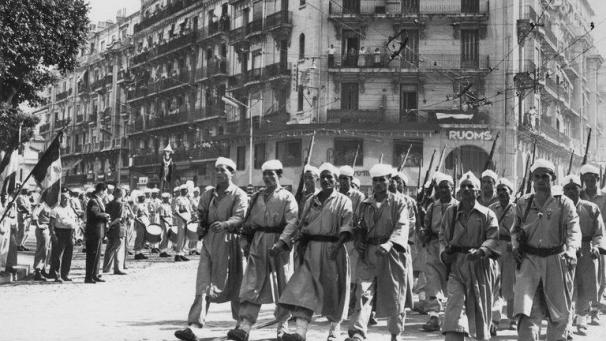 L’appellation Harkis désigne les Français musulmans ayant combattu dans l’armée française pendant la guerre d’Algérie (1954 - 1962) avant d’être rapatriés en France.