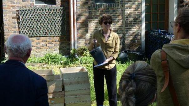 Depuis le 3 mai et pour deux mois, les familles volontaires se sont engagées à mettre en pratique le compostage de leurs déchets végétaux et de cuisine.