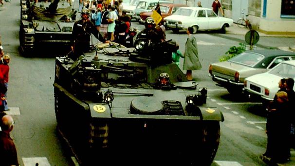 En 1977, le 14 Juillet a été fêté à Bar-sur-Aube par un défilé de chars.
