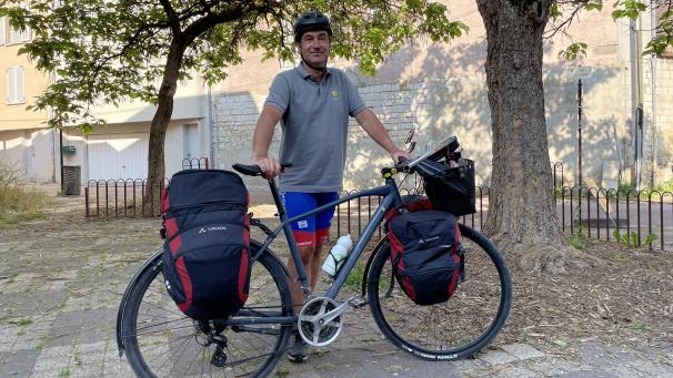 À 53 ans, le Toulousain Philippe Moranne a traversé la France à vélo.