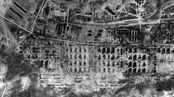 UN CAMP RAVAGÉ. 1 500 tonnes de bombes se sont abattues sur le camp militaire de Mailly où se trouvaient en moyenne 3 000 Allemands. Les pertes allemandes sont pourtant difficiles à évaluer, certains témoins affirmant que les militaires avaient déjà quitté les lieux avant les frappes.