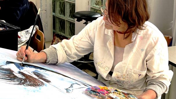 La Société artistique propose des ateliers réguliers de peinture et modelage tous les jours en semaine du lundi au vendredi.