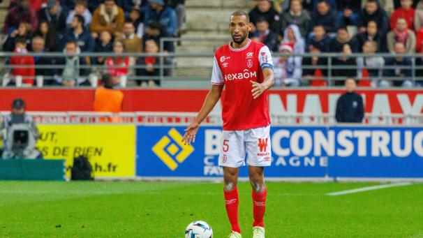 Le capitaine Yunis Abdelhamid a disputé ses dernières minutes sous le maillot rémois ce dimanche.