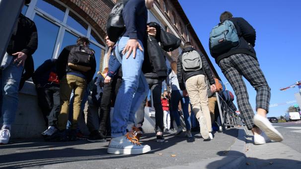 VIDO. Accro aux e-cigarettes trafiques avec du faux CBD, la descente aux  enfers d'un collgien sparnacien