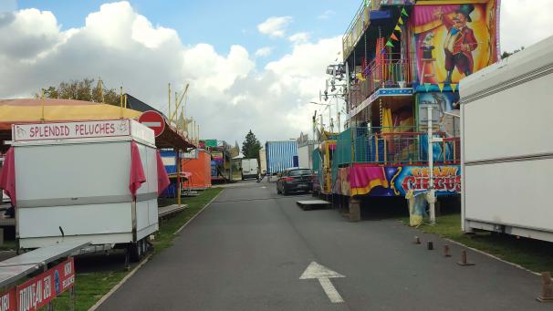 Les manèges se sont installés cette année tout autour du Champ-de-Foire.