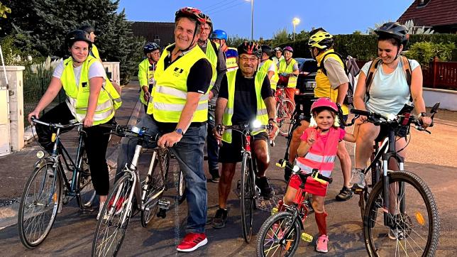 Soixante cyclistes ont participé, vendredi en nocturne, à la 7e rando vélo de la Ville.