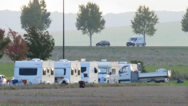 La vingtaine de véhicules (camping-cars ou caravanes) seront restées une semaine sur le parc du Grand Troyes.