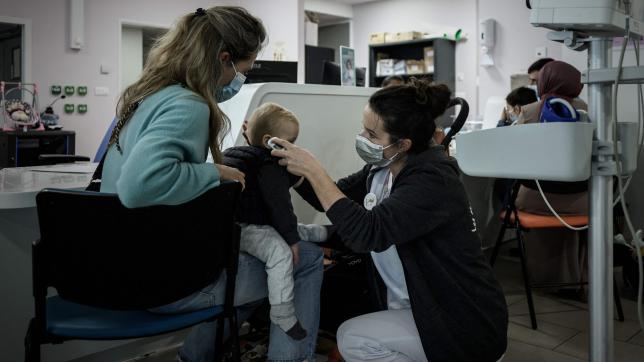 Un total de 6 167 enfants de moins de 2 ans sont passés aux urgences pour bronchiolite en métropole dans la semaine du 24 au 30 octobre.