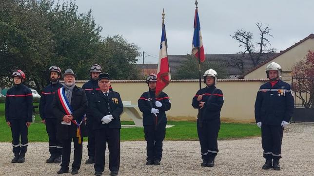 Un hommage solennel aux soldats Morts pour la France.
