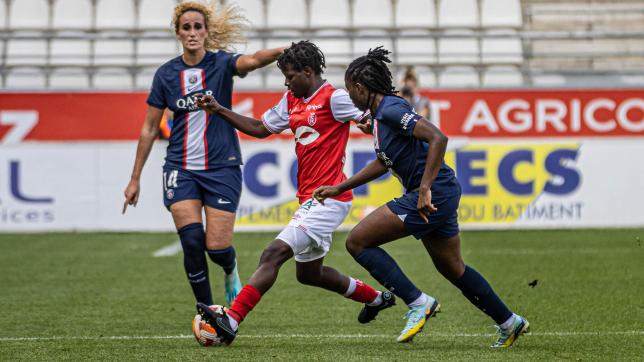 Monique Ngock, ici face au PSG, fait partie des grandes espoirs du football africain.