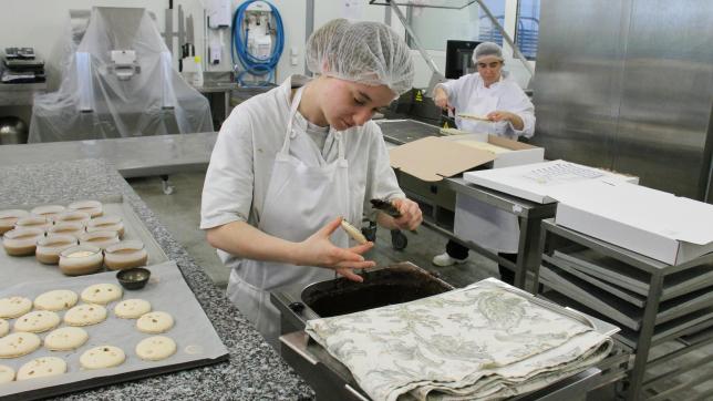 La Manufacture, qui tourne avec 6 salariés (bientôt 8), réalisera cette année environ 50000 desserts individuels dont 30% sont exportés.
