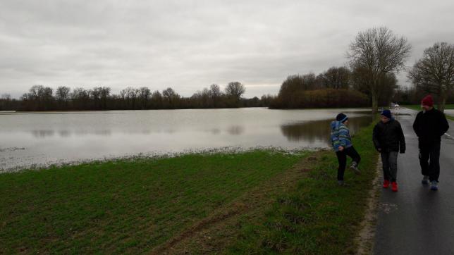 Les inondations, en particulier des plaines autour de la Marne, sont un phénomène récurrent dans le secteur de Châlons-en-Champagne.