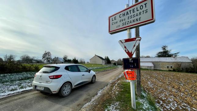 Les habitants du hameau du Chatelot, sont excédés par la vitesse des véhicules qui passent devant chez eux. Ils ont monté un collectif.
