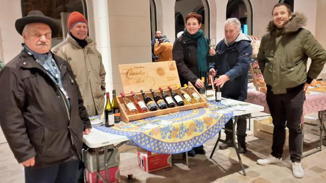 Guillaume Maréchal, président du PNR, en visite de courtoisie, a pu profiter de la dégustation de vins.