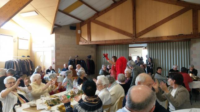 80 personnes étaient présentes au repas des aînés à Juniville.