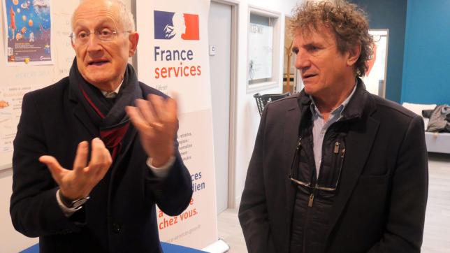 Philippe Wahl et Alain Lorain ont pu échanger sur les services en milieu rural.