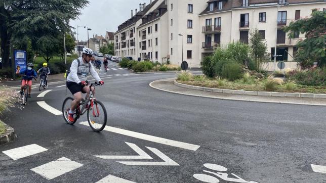 Il existe de belles pistes cyclables à Château-Thierry, mais il n’y a pas suffisamment de cyclistes.