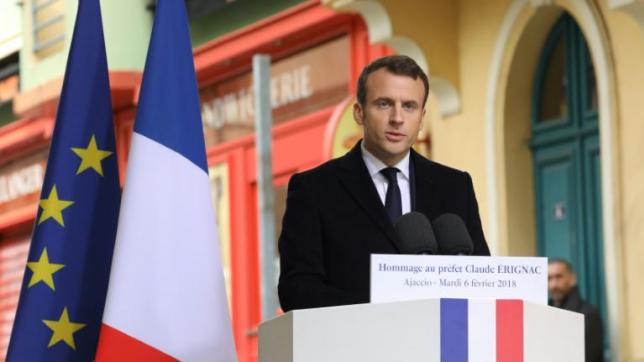 En 2018, Emmanuel Macron rendait hommage au prefet Erignac.