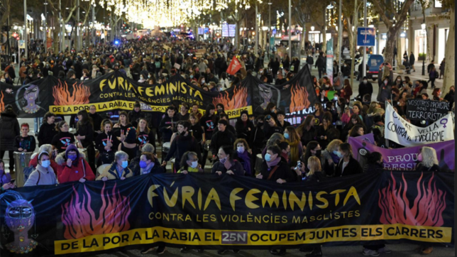 Une manifestation contre les violences faites aux femmes à Barcelone en 2021.