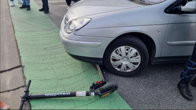 Une adolescente qui circulait en trottinette sur une piste cyclable avenue de la Marne a été renversée par un automobiliste âgé d’une soixantaine d’années.