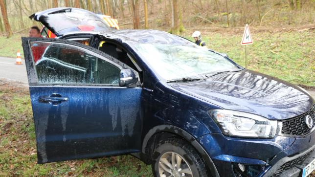 À Margut, une automobiliste a été victime d’une chute d’un arbre. Heureusement elle n’a pas été blessée.