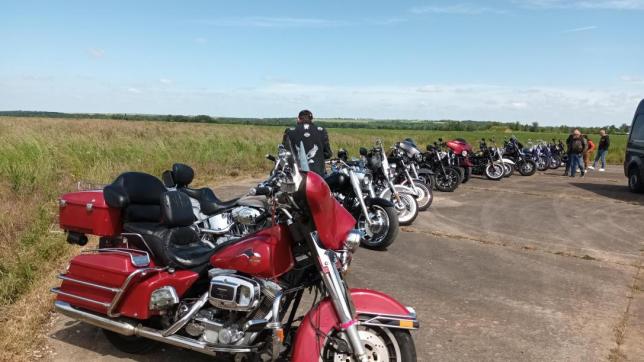 Le temps d’un week-end, des milliers de visiteurs vivront le rêve américain sur l’aérodrome de Brienne-le-Château, en admirant ces d’Harley Davidson, ou de gros bolides à quatre roues.