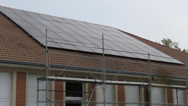 La pose de panneaux photovoltaïques sur un bâtiment communal sera l’un des principaux investissements de l’année à Saint-Parres.