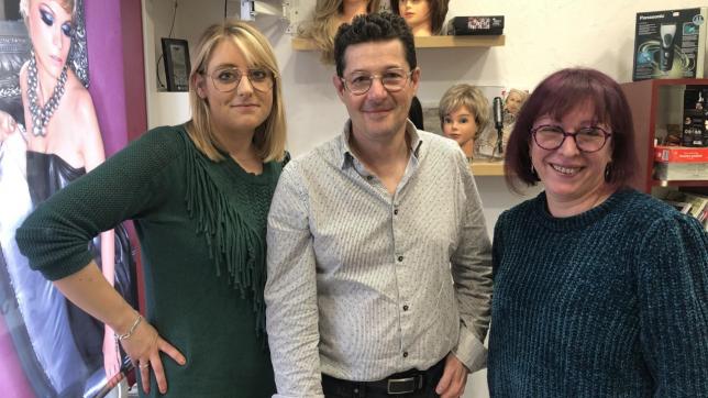 Aux commandes de ce salon de coiffure troyen, Aurore Choquet et Karine L’Hostesuccèdent à Pascal Devillard.