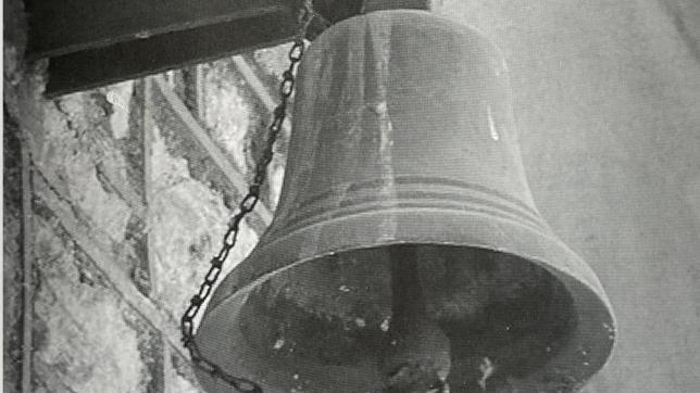Un avis de recherche est lancé, concernant la petite cloche en fonte, datant de 1917.
