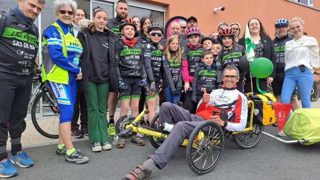 Le Breton Gilbert Guillerm, 62ans, effectue un tour de France en tricycle couché pour promouvoir le don d’organes.