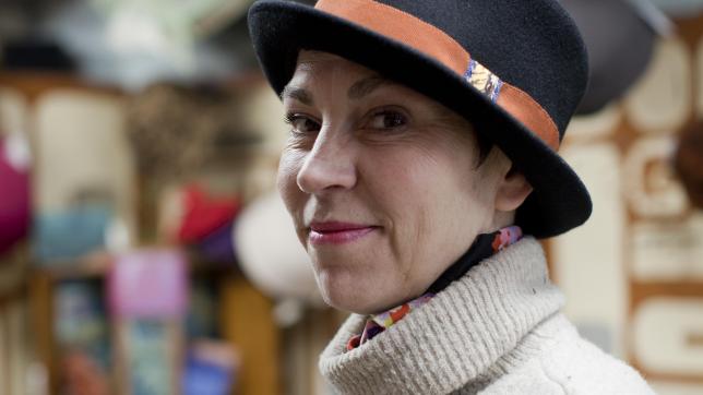 Nathalie Genin est modiste, et créatrice de chapeaux