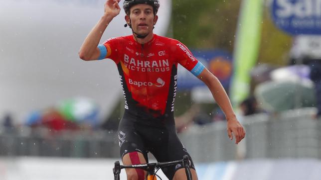 Le Suisse Gino Mäder fait partie des coureurs à devoir renoncer au Tour d’Italie 2023 avant même son départ samedi dans les Abruzzes.