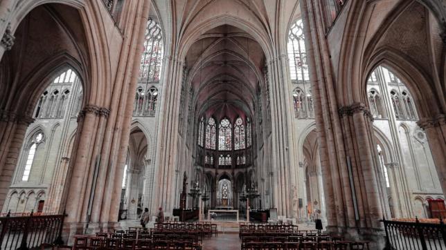 C’est le moment de découvrir la cathédrale de Troyes sous un autre jour.