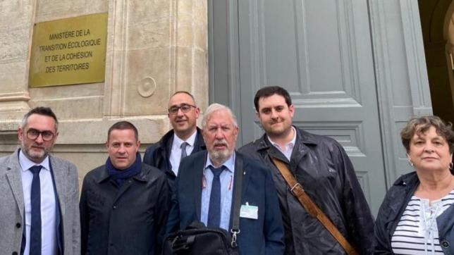 Kevin Gengoux, Pierre Cordier, Mathieu Sonnet, Daniel Durbecq, Florian Lecoultre et Dominique Ruelle ont plaidé la cause de leur territoire au ministère pour tenter de réintégrer la politique de la ville.