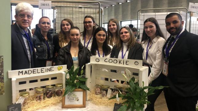 Ces élèves du lycée agricole Charles-Baltet de Saint-Pouange ont reçu le «Label d’or» pour Cak’Eat, leur «mini-entreprise».