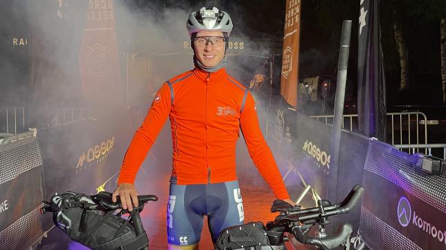 Deux semaines avant son escapade en Belgique, Bastien Bodnar avait disputé une course de 500 km dans les rues de Paris. Un parcours bouclé en moins de 19 h (28,5 km/h de moyenne), à la 2 e  place.