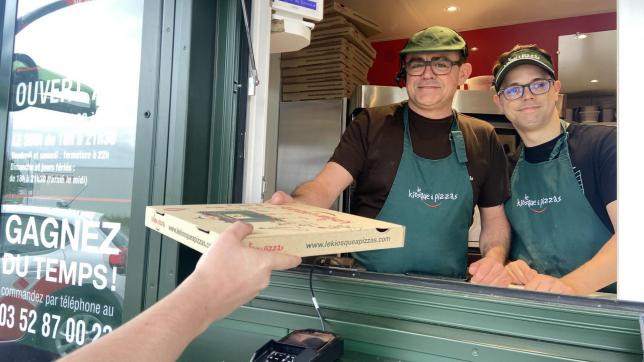Christophe Frérotte a ouvert le Kiosque à pizzas, sur le parking du car wash, en juillet dernier. L’appli l’aide à se faire connaître.