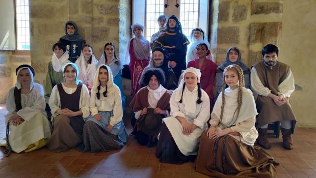 Les élèves en spécialité Cinéma audiovisuel ont passé trois jours au château de Blandy-les-Tours pour tourner un court-métrage.